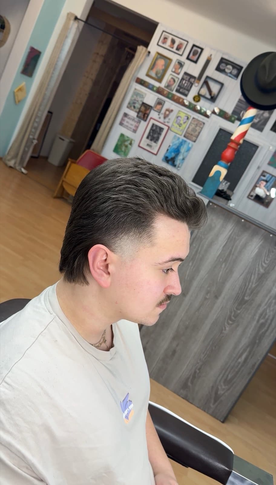 Pánský střih s fadem v holičství BobesBarber